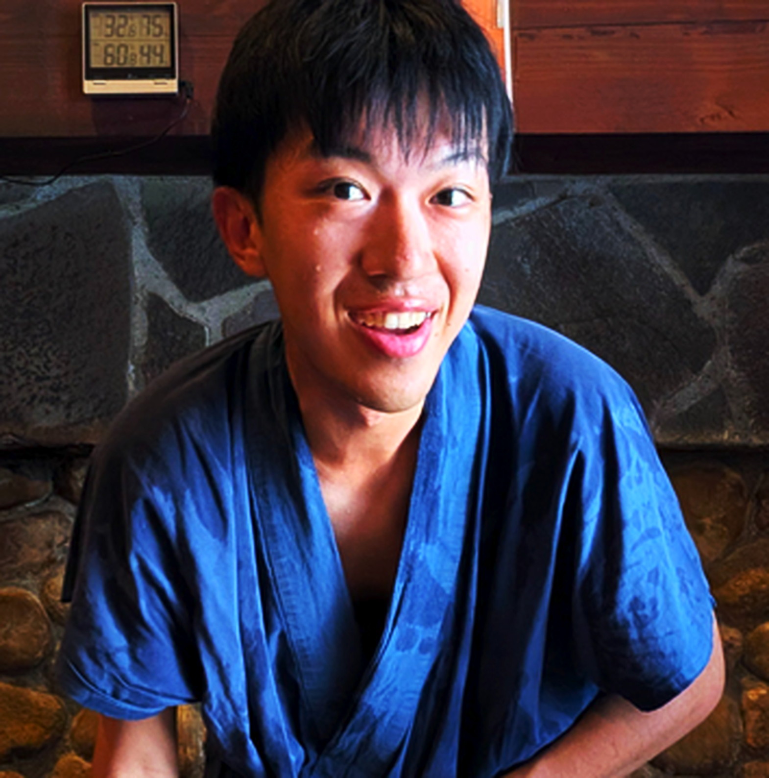 YouTuber・スーツの悟り開いた発言騒動は何があった？どうした？性心疾患・統合失調症は本当？理由はインフルエンザ？過去の炎上との関係性とは