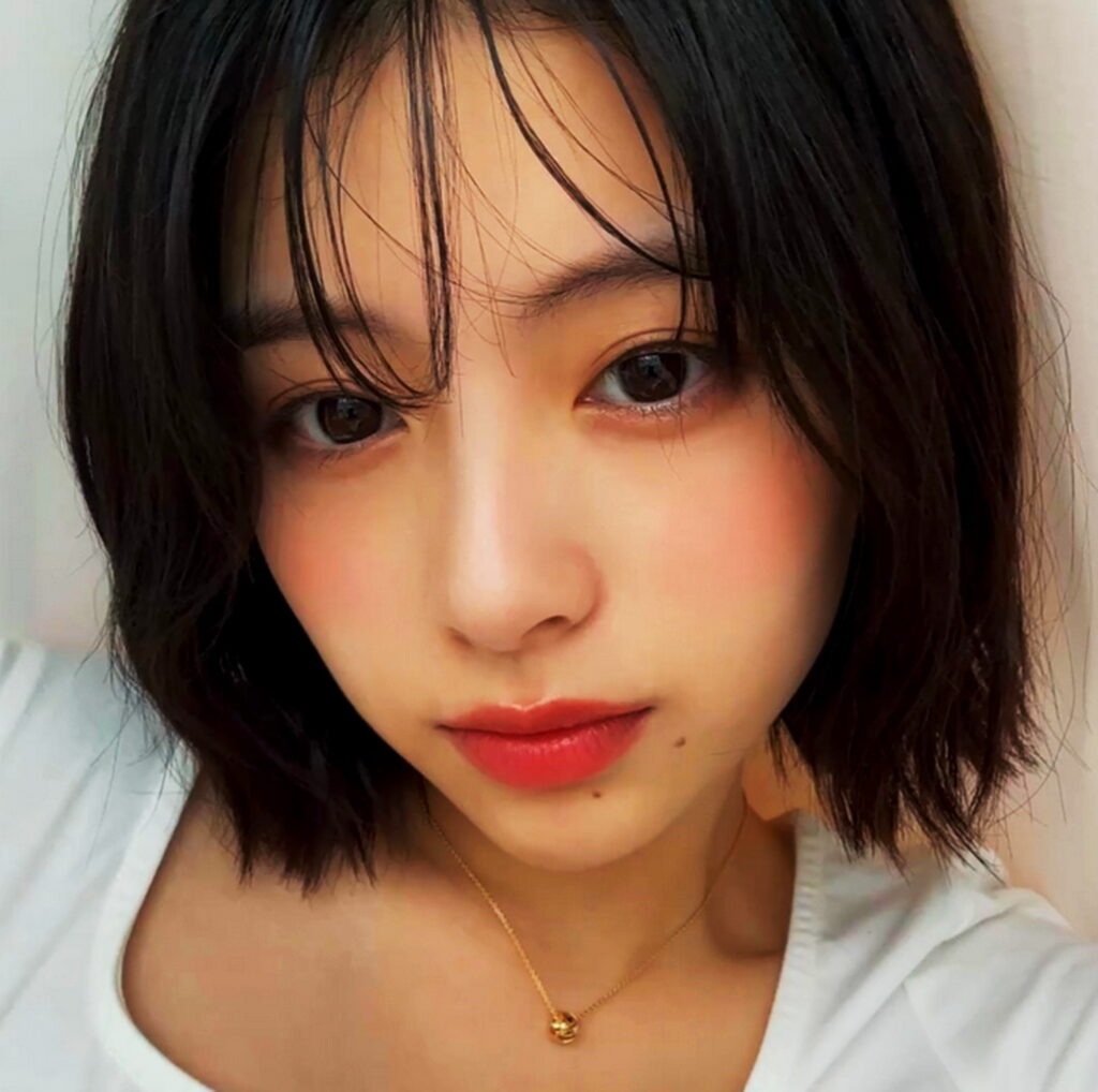 出口夏希 出典：インスタグラム