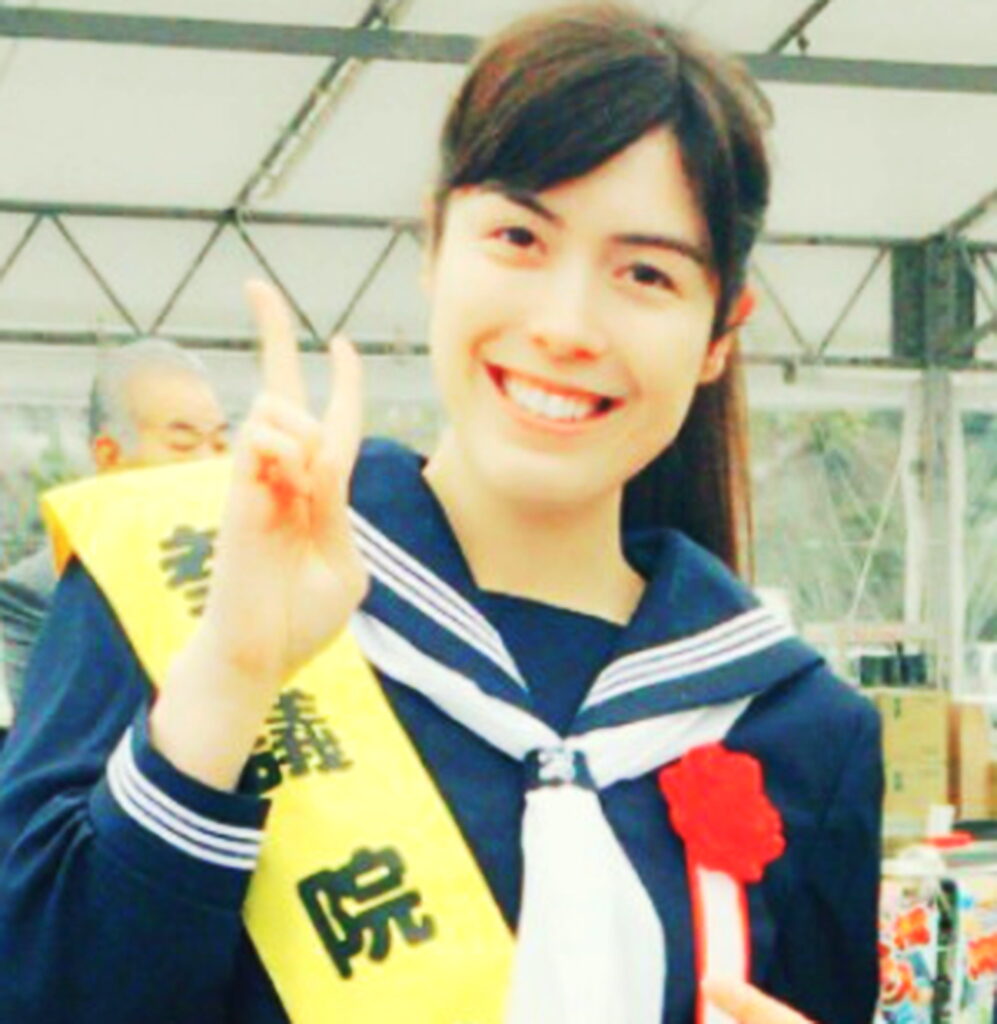 小野田紀美 中学校 コスプレ