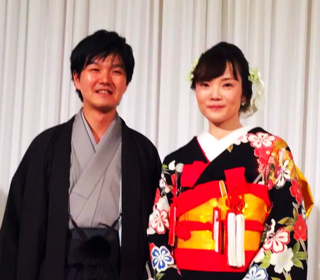 鈴木憲和 妻 鈴木鷹子 出典：長井市長 内谷重治のブログ